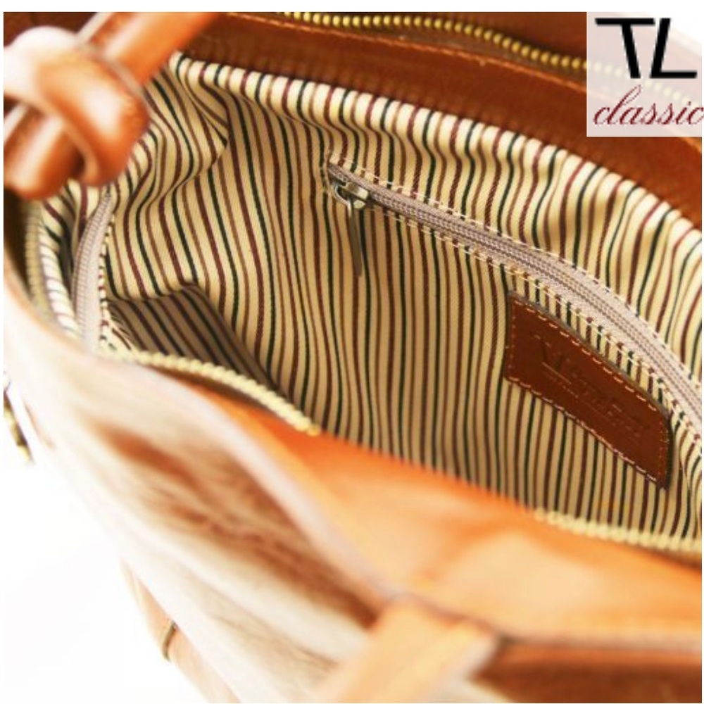 Tuscany Leather Firenze convertible shoulder bag backpack - Picture 10 of 14